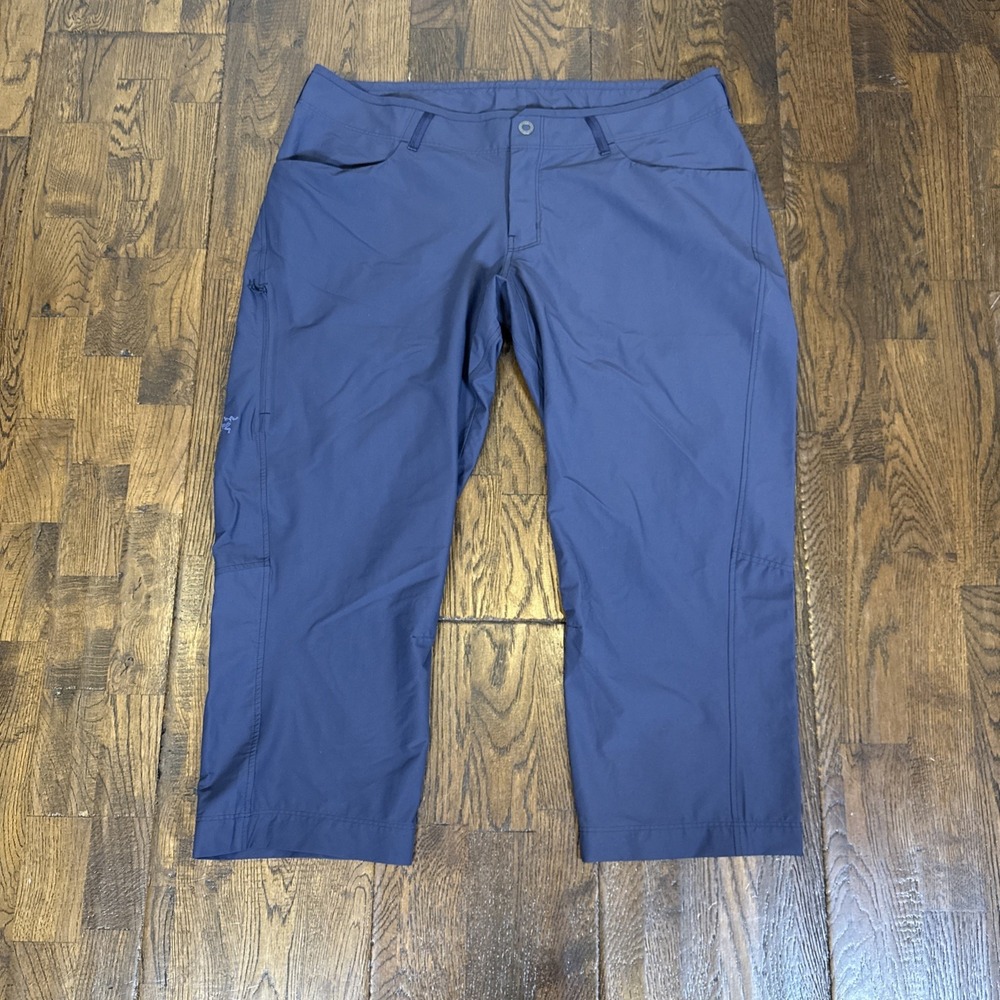 Arc’teryx Creston Capri Women’s 14 Blue Leg Logo Hiking Pants NWOT Outdoor Wear